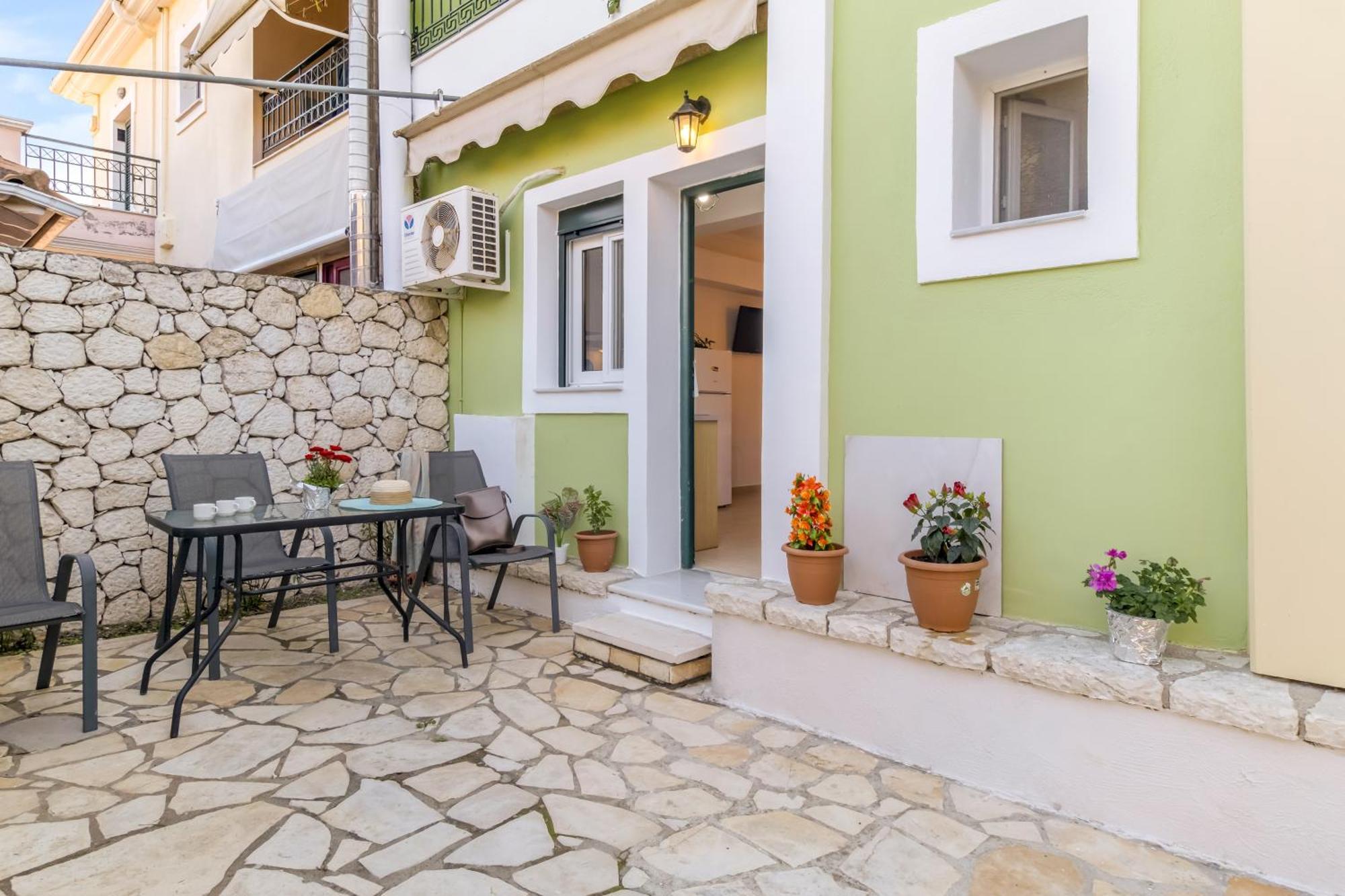 Dionysia Apartment
